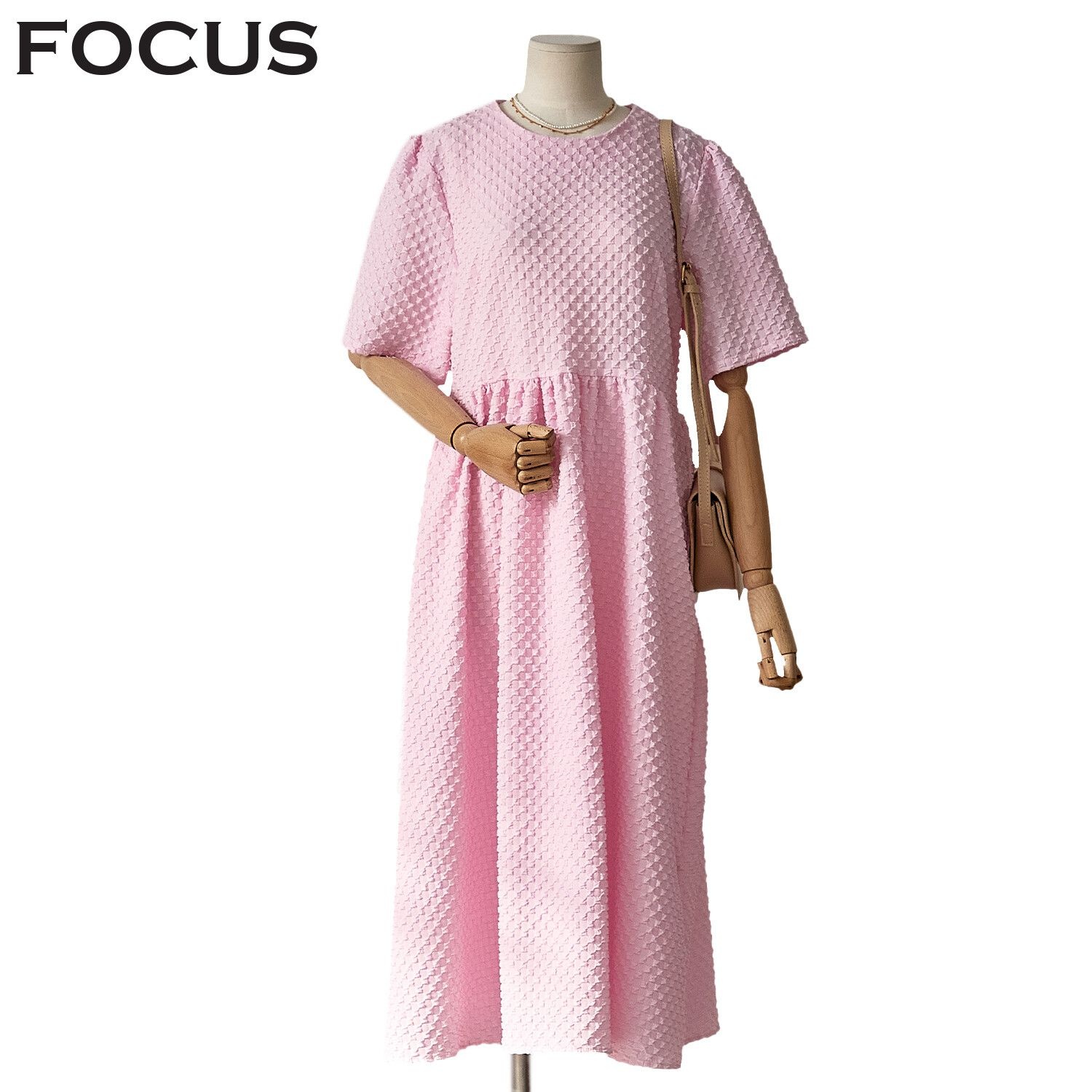 포커스 [모다아울렛][포커스]엠보 파스텔  허리절개 반팔 원피스 FM3D7OP0306_JK 전주김제점