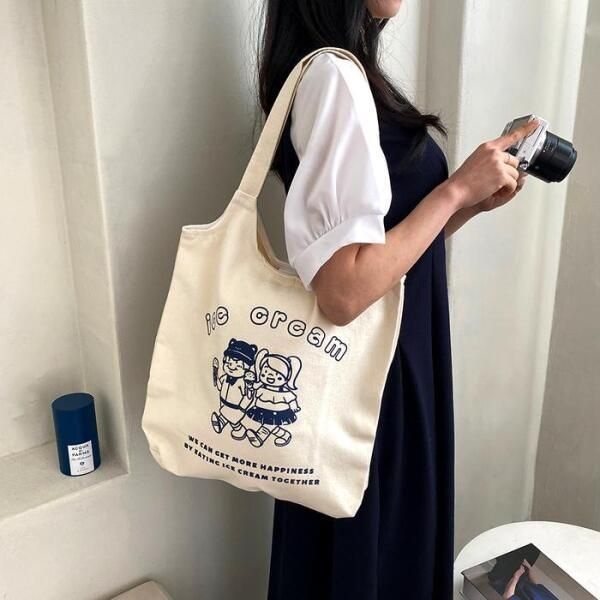상세페이지 참조 [셀러허브잡화] 아이스크림 블루베리잼 캔버스 에코백 데일리 여성숄더 학생 대학생 아이보리색
