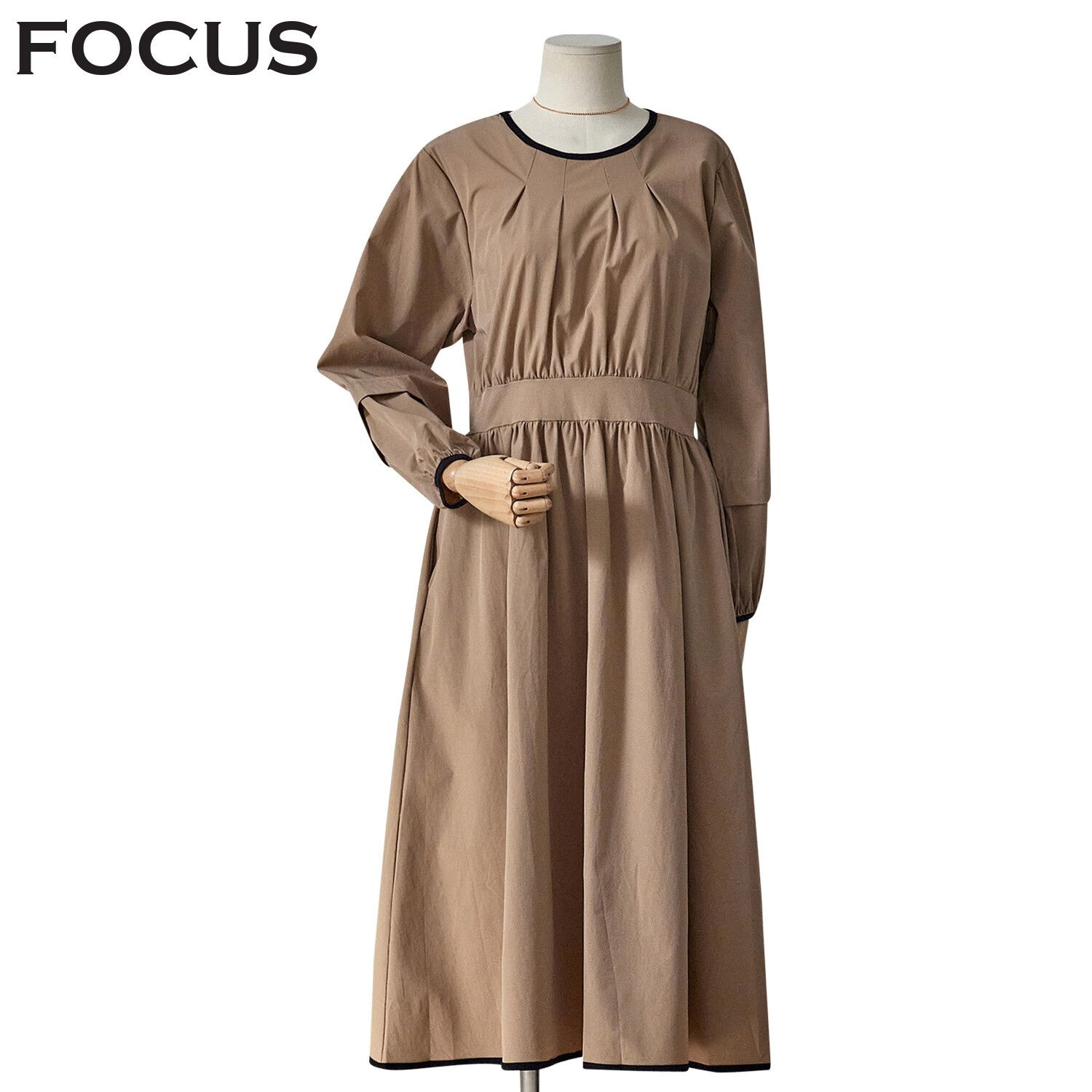 포커스 [모다아울렛][포커스]핀턱 나일론 원피스 FS4A7OP0072_JK 전주김제점