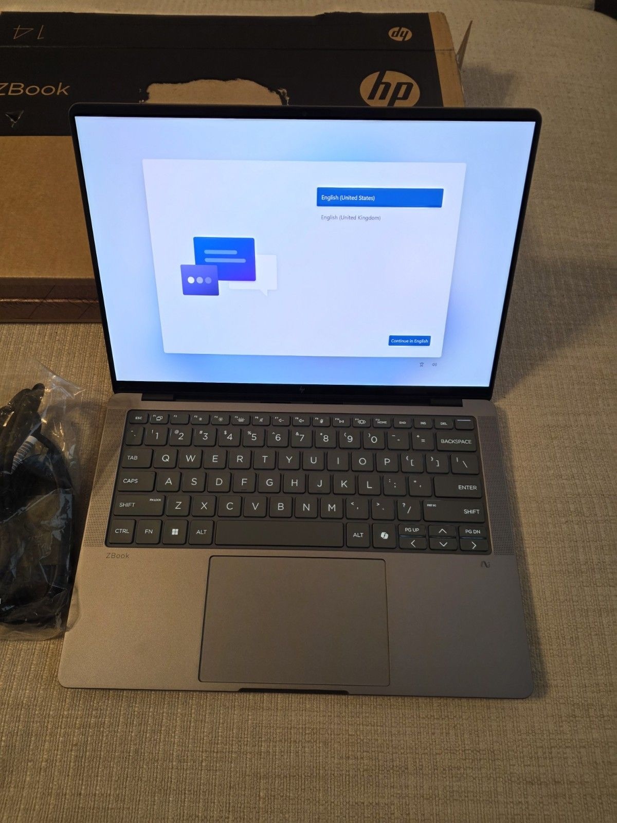 HP HP ZBOOK 노트북 [세금포함] [정품] 울트라 G1a 14 2.8K OLED AMD Ryzen AI Max+ PRO 395, 64GB RAM 2TB SSD 솔리드 스테이트 드라이브[