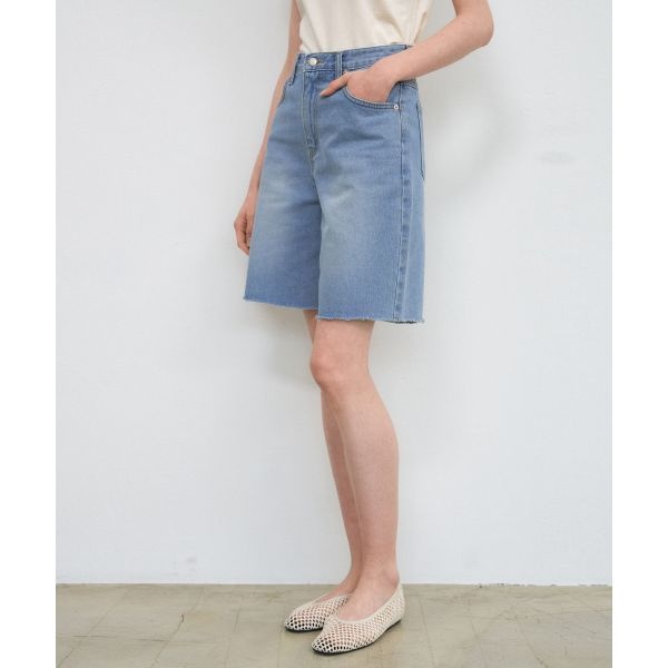 웬즈데이오아시스포우먼 커팅 하프 데님 버뮤다 팬츠 라이트 블루 W25 PT09 1948458