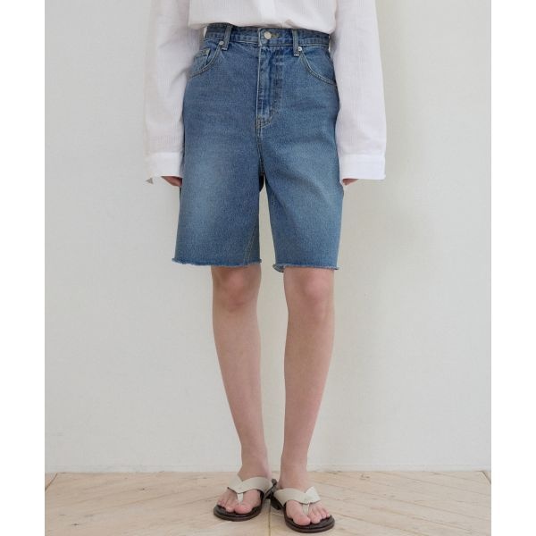 웬즈데이오아시스포우먼 커팅 하프 데님 버뮤다 팬츠 미디엄 블루 W25 PT09 1948607