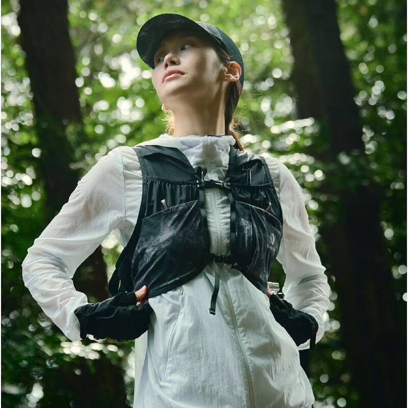 블랙야크 BLACKYAK 남여공용 등산 런닝 마라톤 물병 조끼 트레일러닝베스트대2 2BYKSXU912 GD