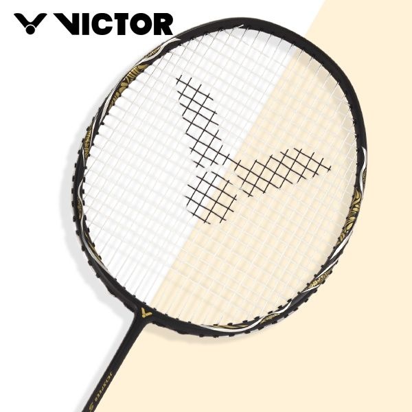 빅터 제트스피드 S 800HT C 블랙 배드민턴라켓 WITH STRING