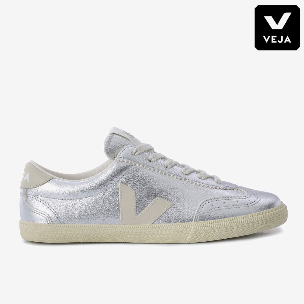 [롯데백화점] 베자 볼리 메탈릭실버 여성스니커즈 SVJF251VO20-749 LE1220854547