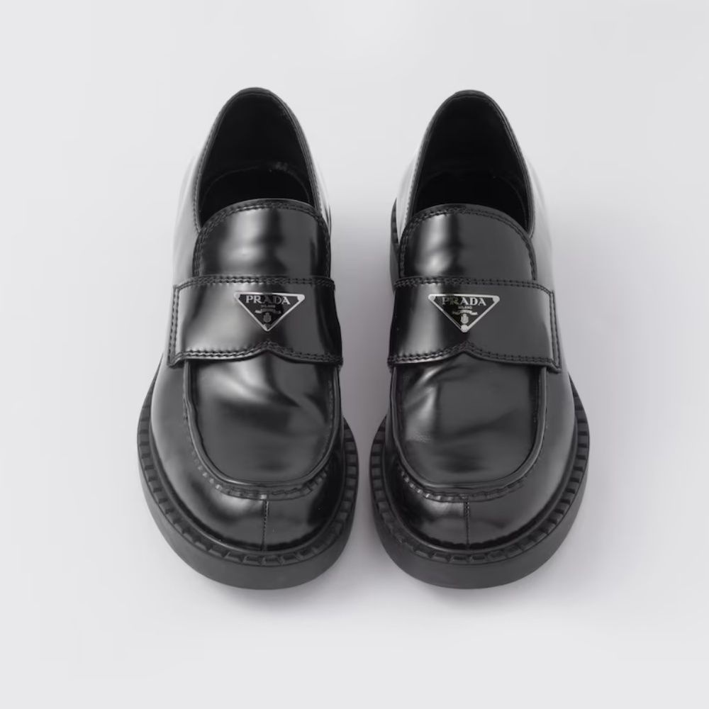 프라다 초콜릿 브러쉬드 레더 로퍼 블랙 2DE127-055-F0002