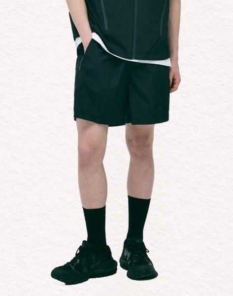 널디 NDY 엔디와이 지퍼 포인트 우븐 하프바지 블랙 PNEU24HP0401 407729