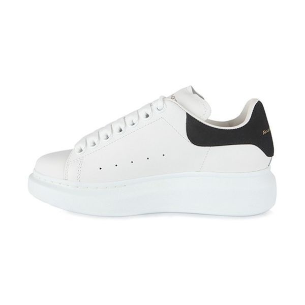 ALEXANDER MCQUEEN [알렉산더 맥퀸] 553770 WHGP7 9061 오버솔 스니커즈 화이트스웨이드블랙 여성 슈즈 / TFN,TJ,TEO,TR