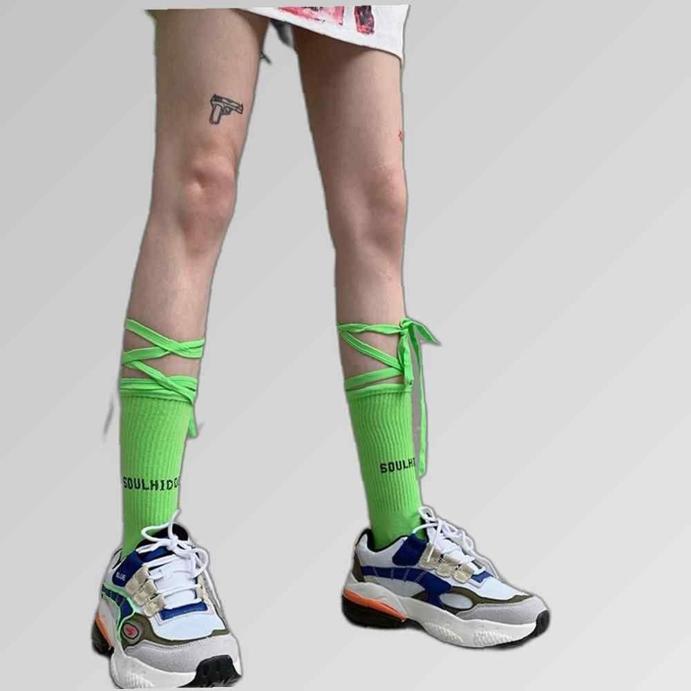 형광 레깅스 양말 코디 중목 스포츠양말 레이스업양말 레깅스양말 장목양말 양말코디 끈양말 여자긴양말