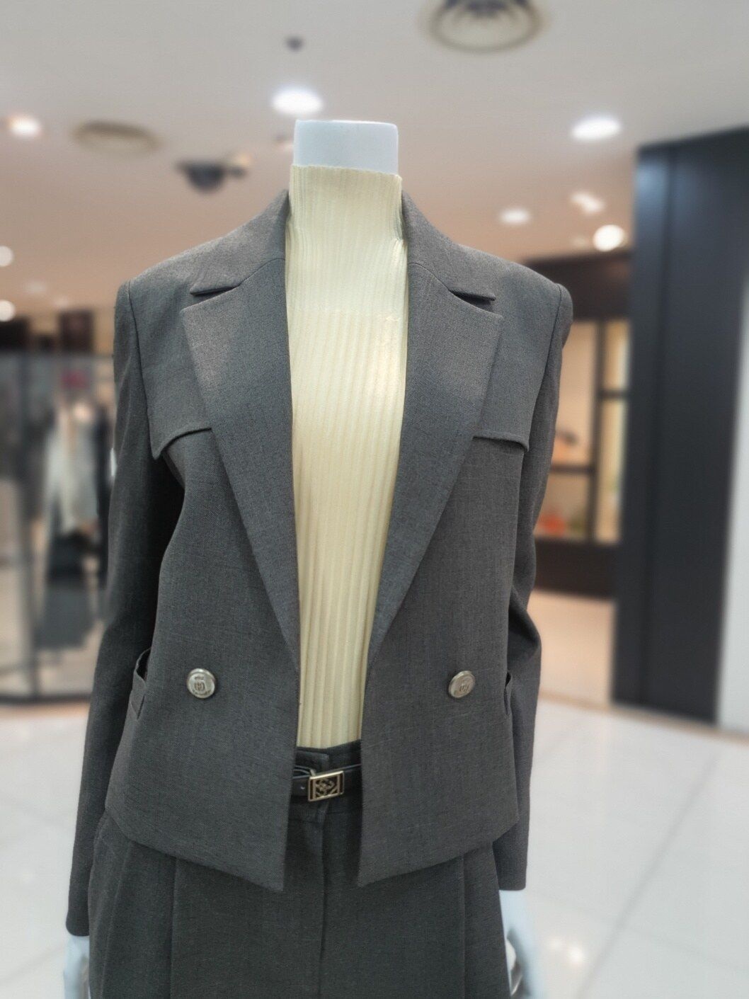 (주)데코앤이 데코 [모다아울렛][데코]하이 셋업 자켓DCJKD4959W_DG 대구점