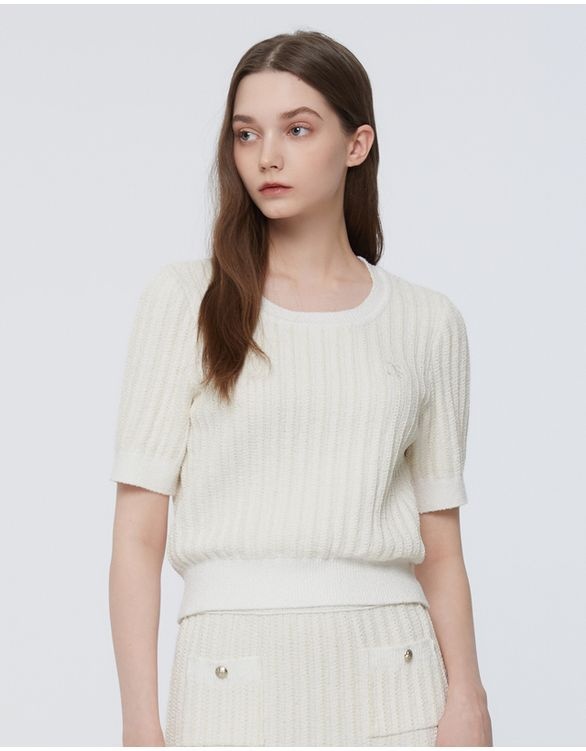 질스튜어트 여성성 화이트 로고 자수 라운드넥 코튼혼방 반팔 니트 JSSW4B360WT