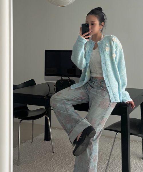 마리끌레르 MARIE CLAIRE 플라워 자카드 울 가디건(MAGAKC15MSB)MAGAKC15MSB