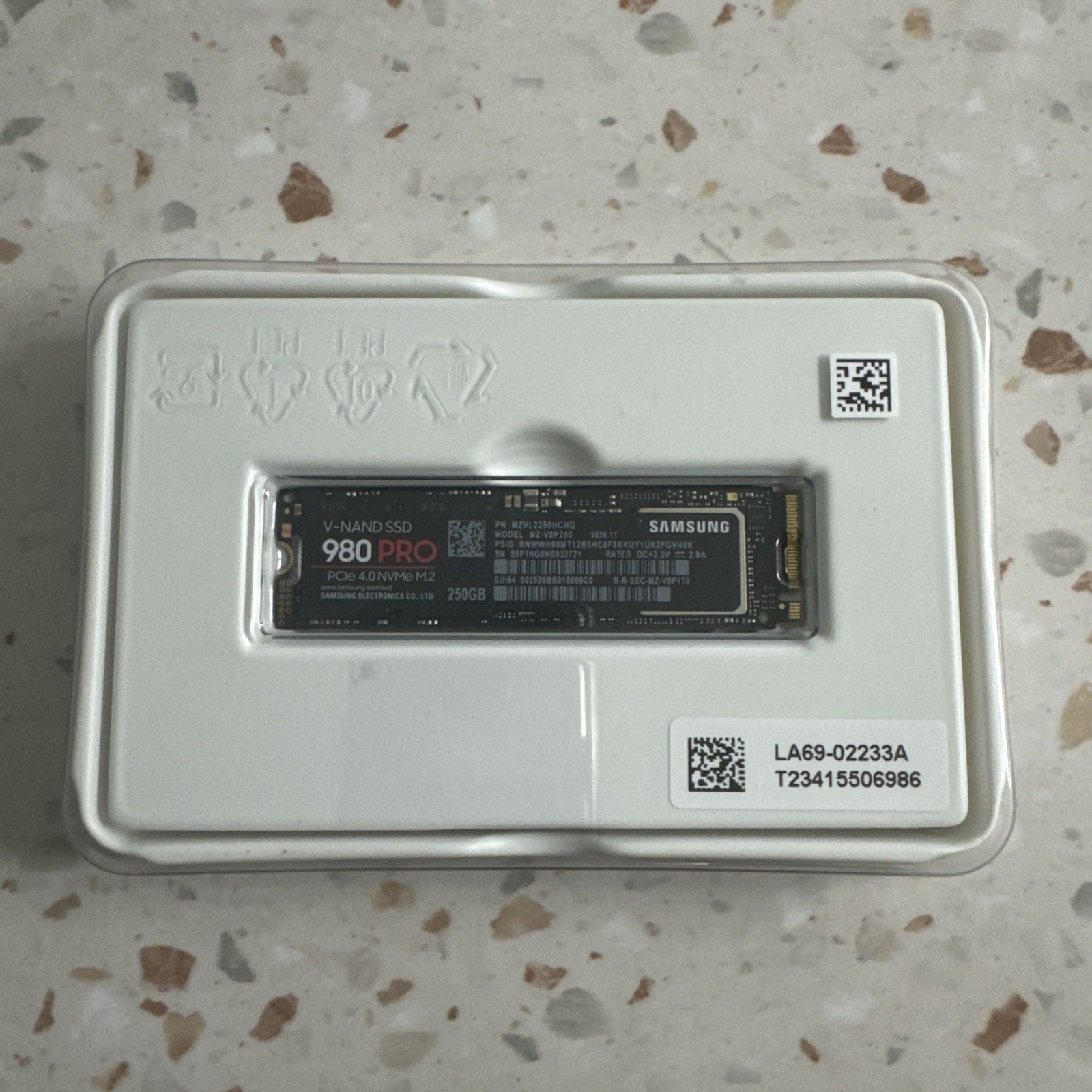 삼성 SAMSUNG [세금포함] [정품] 980 PRO 250GB SSD 솔리드 스테이트 드라이브[세금포함] [정품], PCIe 4.0 NVMe M.2 Internal Solid