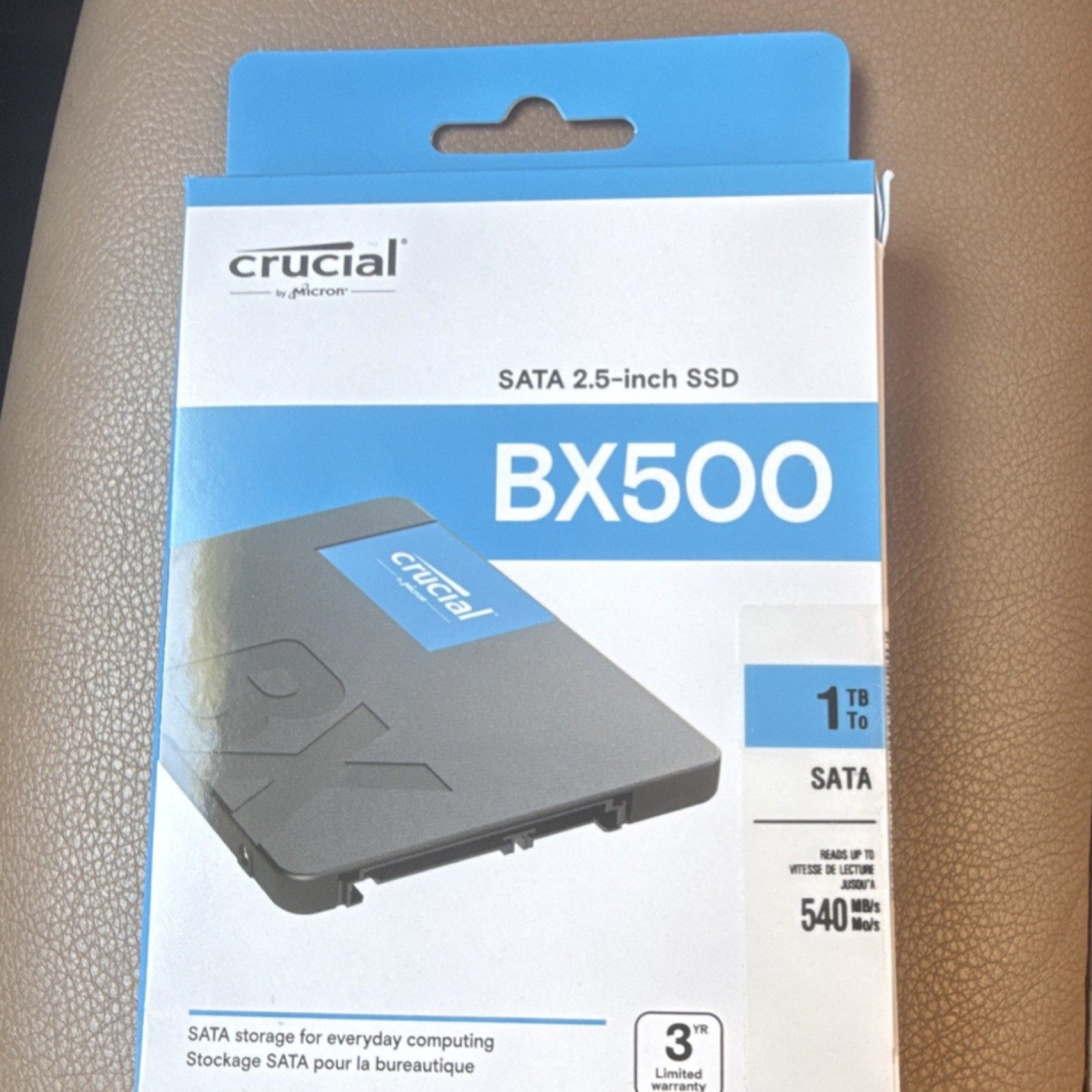 Crucial BX500 1TB SATA 2.5-Inch Internal SSD 솔리드 스테이트 드라이브[세금포함] [정품], 540MB/s Read 속도, 블랙 3393920 137113794