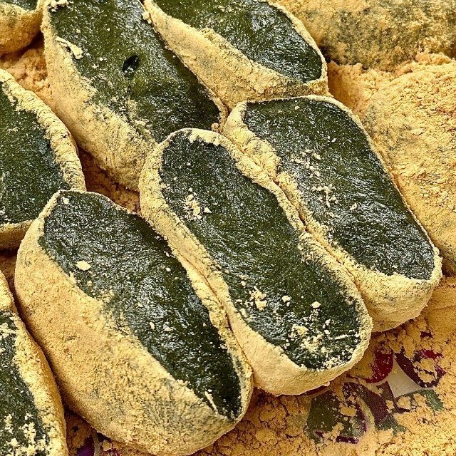 명가삼대떡집 30년 전통 쑥떡 쑥인절미 100g x (10개입)+ 콩고물 증정