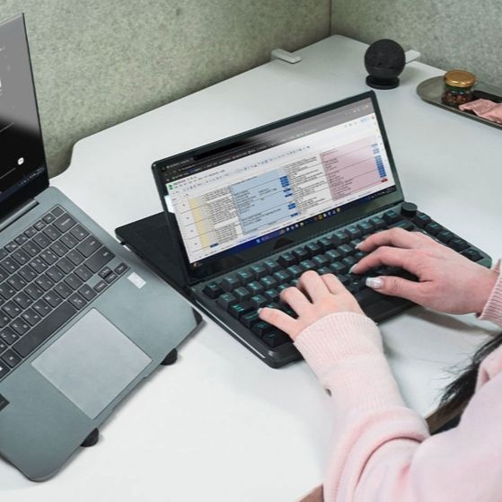 Kwumsy Kwumsy 쿰지 K3 2-in-1 터치 스크린 모니터+기계식 키보드