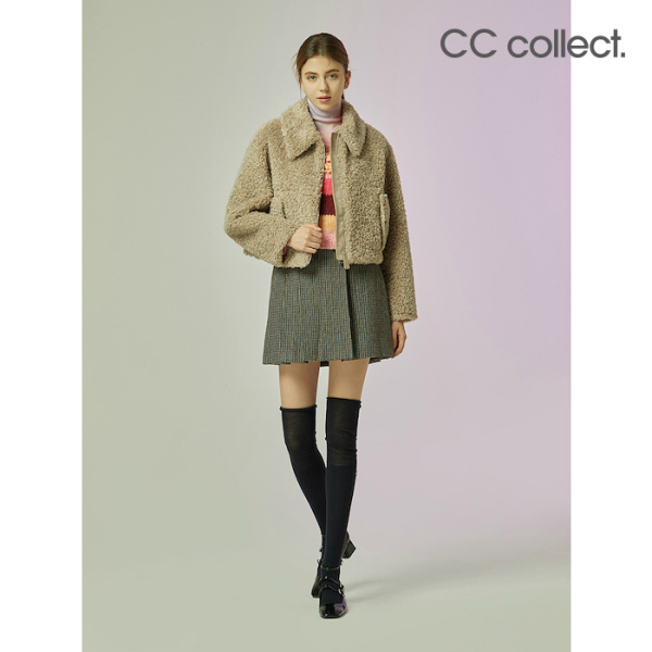 {매장정품} 씨씨콜렉트 CC콜렉트 스탠카라 크롭 무스탕 BE_C234PSJ612 1304677