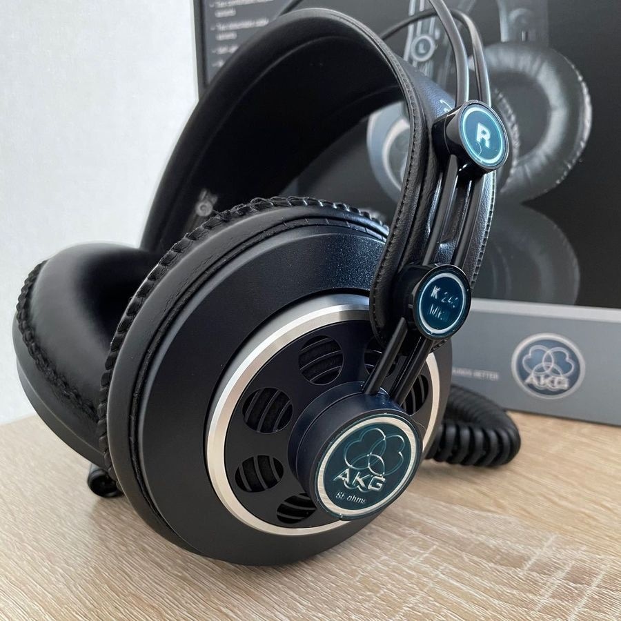 [해외] AKG 프로페셔널 세미 오픈 에어형 헤드폰 유선 K240 MK-2 Y3