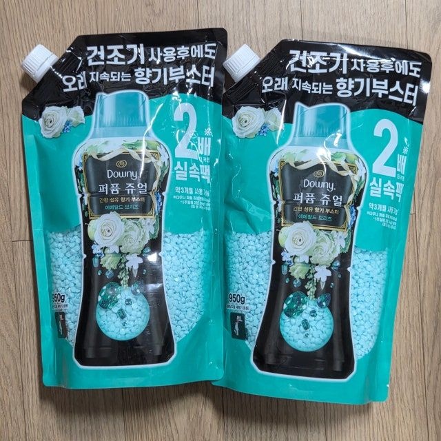 다우니 퍼퓸 쥬얼 에메랄드 브리즈 향기 부스터 대용량 리필 950g 2개