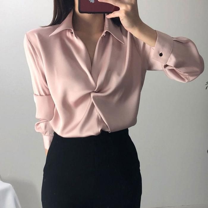 [패션플러스][주식회사 브이와이][JHL70636_51IB]꼬임 블라우스 베이직 모던 하객룩 (29883756A)