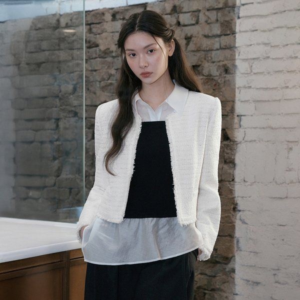 <매장정품> it MICHAA 잇미샤 [26 SS] 프린지 텍스처 노카라 크롭 자켓 ITQ3ZJK720 1162658