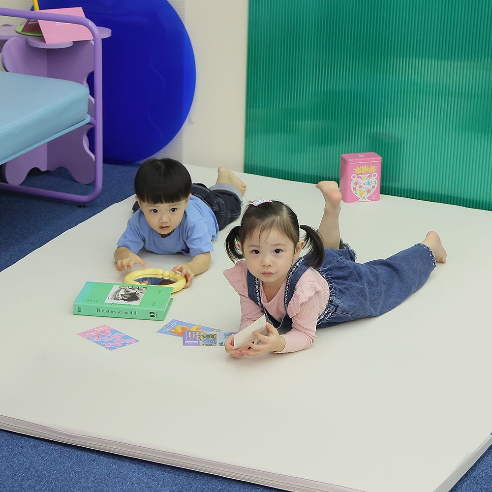 avec 아이매트 올핏 향균 양면 놀이방매트 200x280 빅사이즈 틈새없는 아기 층간소음 유아 거실