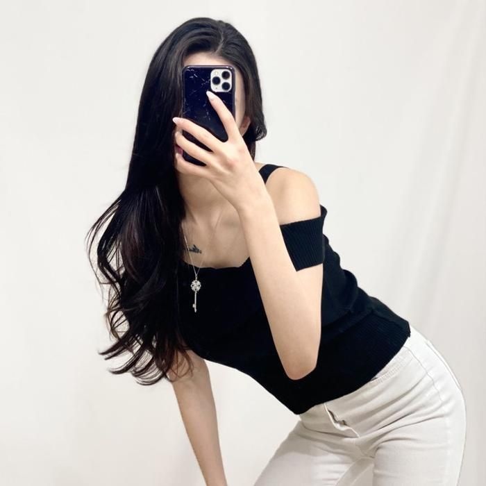 [패션플러스][주식회사 브이와이][JH41157S_55]여행룩 크로스 오프숄더 티셔츠 파티룩 20대 (33967411)