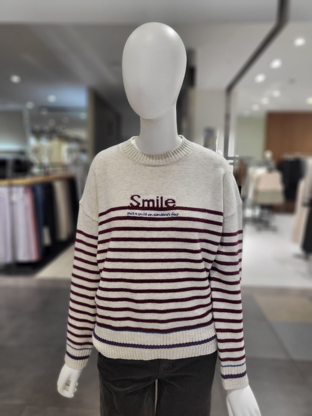 올리브데올리브 올리브데올리브 스트라이프 배색 라운드니트 k5wp450