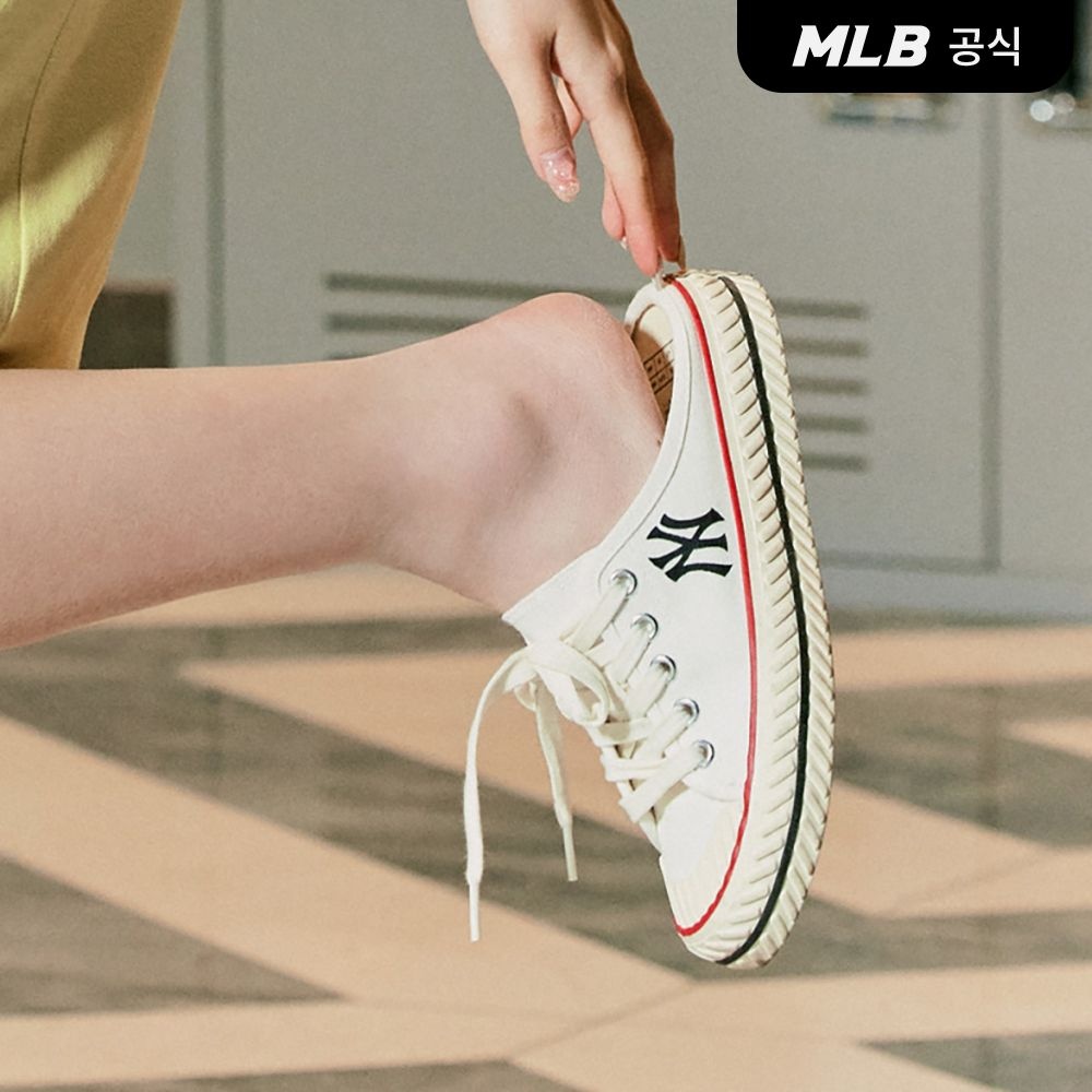 MLB [택가65,000원][공식] 공용 플레이볼 오리진 뮬 NY (Off White) 3AMUUA11N-50WHS