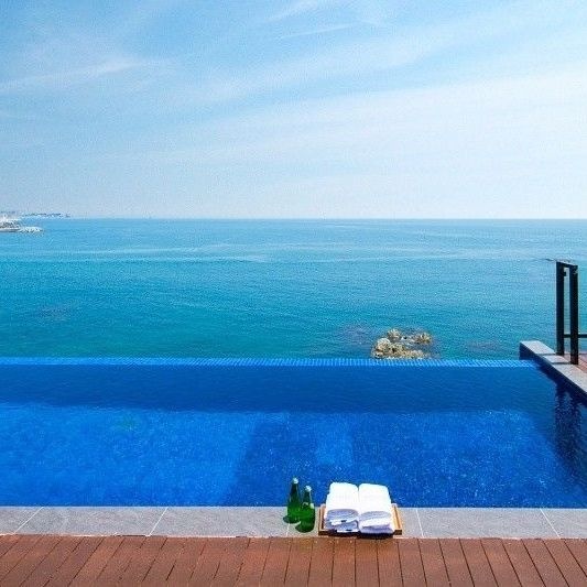 포항 메르송풀앤스파풀빌라