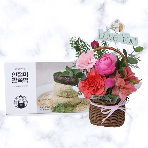 (현대Hmall) 타샤 카네이션+인절미팥쑥떡 어버이날 스승의날 감사 존경 은혜 축하 생신 기념일 생일 선물 꽃배달