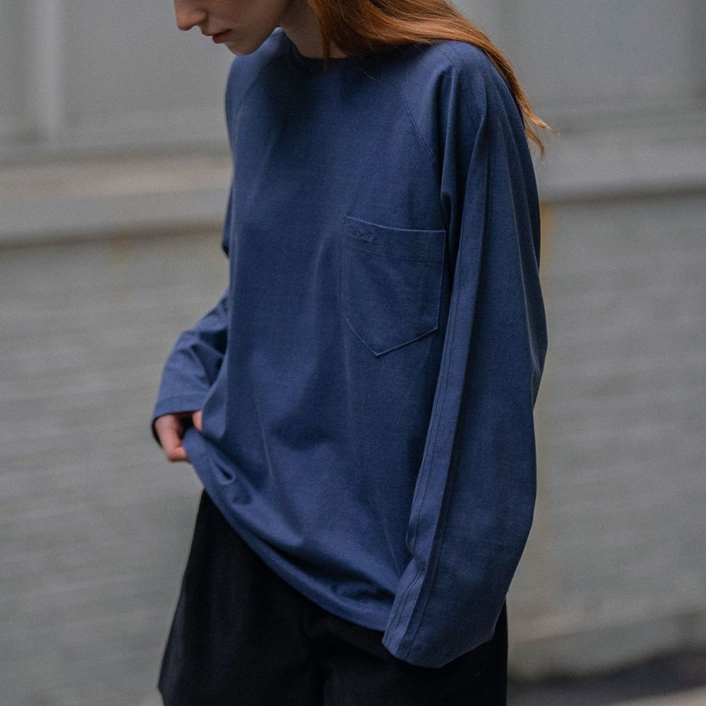 KNOWN BETTER 노운베러 Front pocket raglan longsleeve T-shirt [KNFW03TS12]_Blue