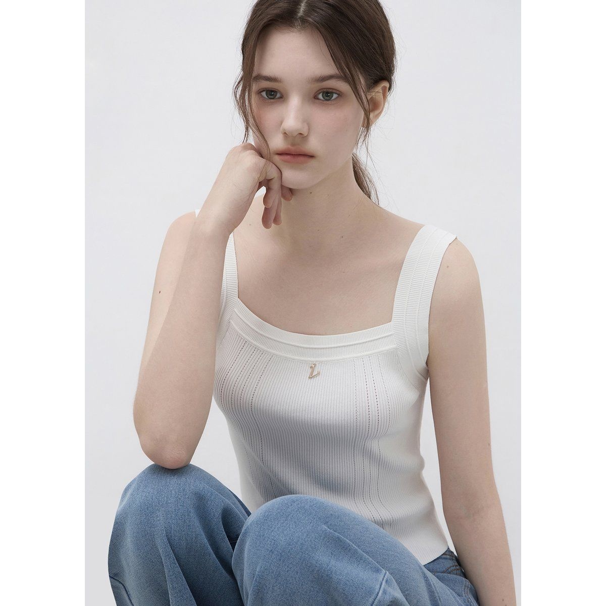 잇미샤 <매장정품> it MICHAA 잇미샤 스퀘어넥 리브 니트 슬리브리스 ITQ4YKV720 1331947