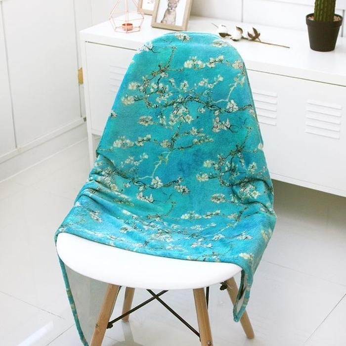 [패션플러스][주식회사 브이와이][JHL10945_51AL]고흐 뮤지엄 블랭킷 아몬드꽃 패턴 명화 (29917013A)