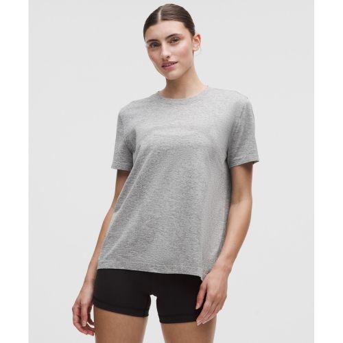 LULULEMON <매장정품> LULULEMON 스위프틀리 릴랙스드 숏슬리브 셔츠 *업데이트 핏 SLTE WHT LW3JE8S-0572 259068