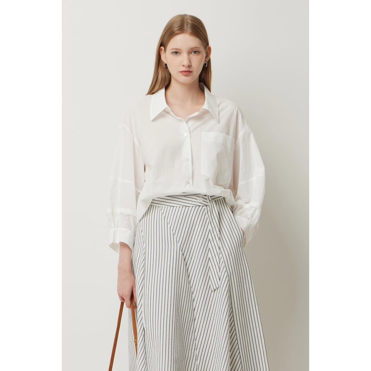 시슬리 <매장정품> SISLEY 시슬리 데븐 소매 핀턱 셔츠 SAWSE3541 1288941