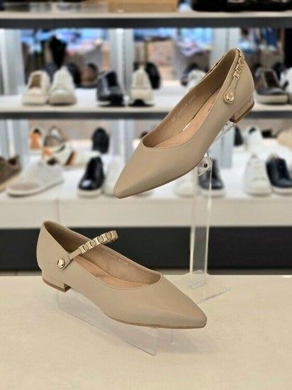 2CM 시그니쳐 V라인 스틸레토 플랫 여성구두 124MK215_EIC