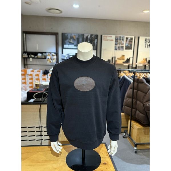 팀버랜드 [팀버랜드] A6NCQ 001 레더 벳지 크루넥 맨투맨 블랙 (P003773638)