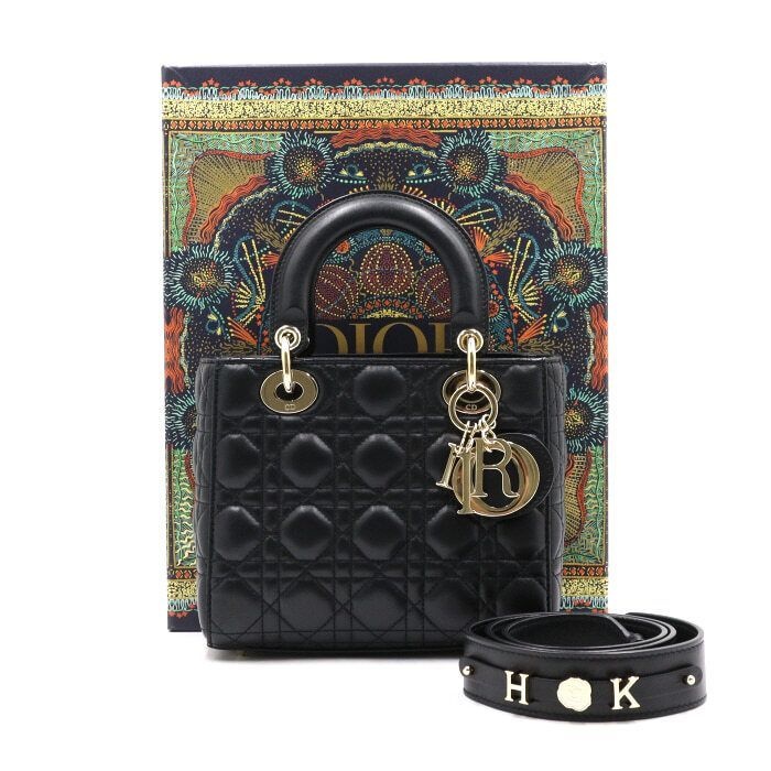 [중고] 디올 중고 디올 레이디 MY ABC 스몰 까나쥬 램스킨 토트백 블랙 M0538OCAL M900 152893103