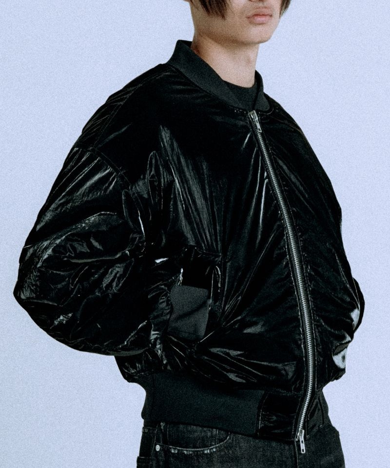 INTERSECTION 벌룬 슬리브 MA-1 점퍼 타이벡 블랙