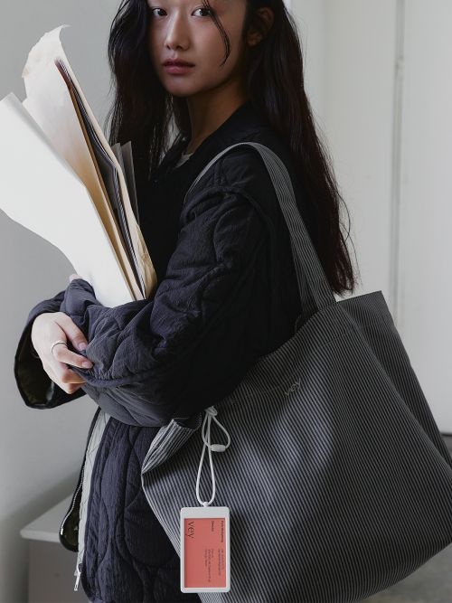 매장발송||VEY 4월 27일 배송 Striped Bag Gray