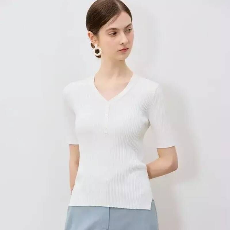 쉬즈미스SHESMISS 페미닌 브이넥 리브 니트 탑 택가격: 118000원 982948