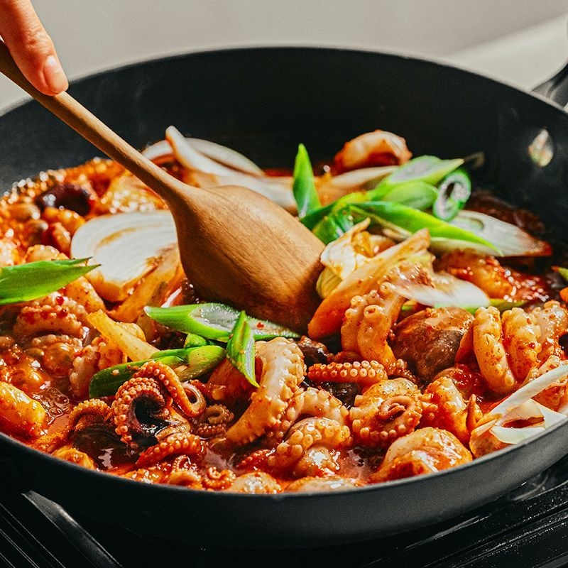 홍대쭈꾸미 300g 6팩 구성 수제양념 쭈꾸미볶음 5분 간편조리