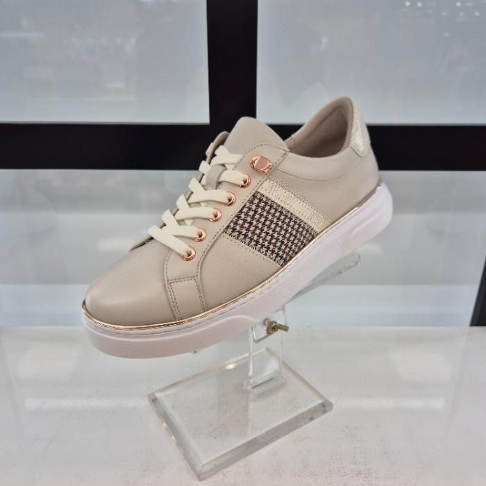엘칸토 HC11 소가죽 여성화 4CM 초경량 스니커즈  K3W0U41Y339