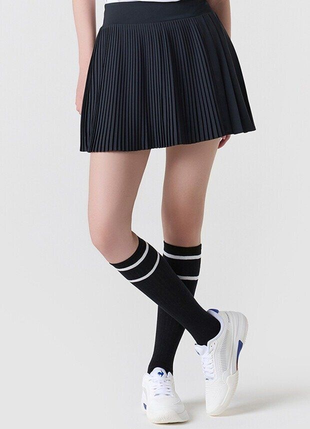 [국내매장정품] 르꼬끄 [정상가 109000원][40% OFF] 여성 플리츠 변형 스커트(레깅스내장) BLK / QQ122TSK3