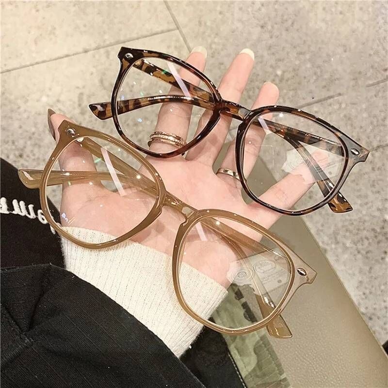 [해외] 투명 뿔테 안경테 패션 안경 남녀공용 레트로 플라스틱 사각 안티 블루 클래식 브랜드 디자인 컴퓨터 신상
