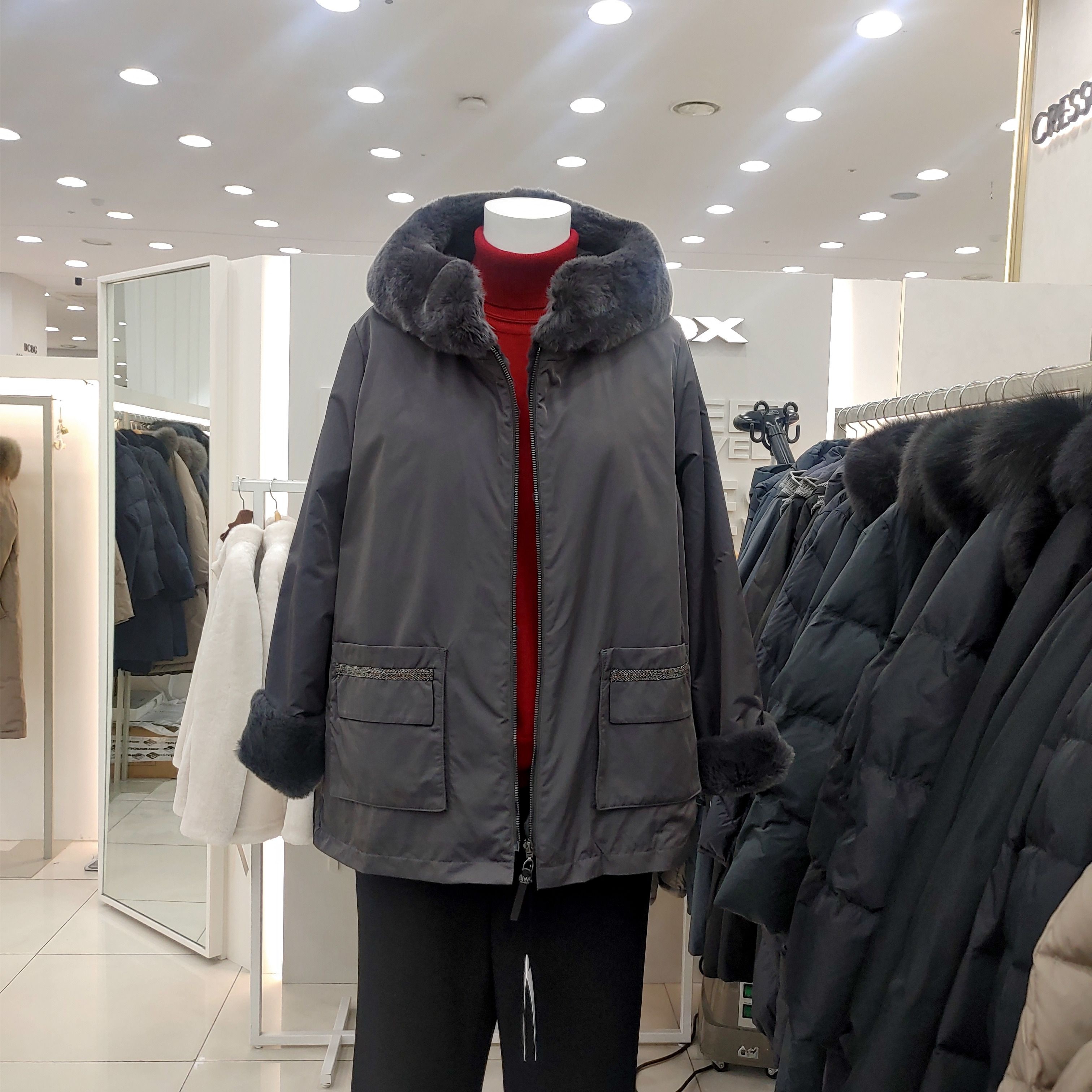 요하넥스 [모다아울렛][요하넥스]토끼털패딩(B5D1RQ41-1) 대전점