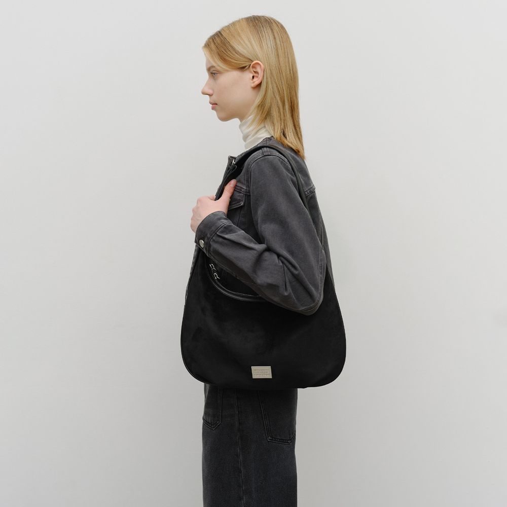 CLASSIC LOGO ROUND SUEDE SHOULDER BAG black