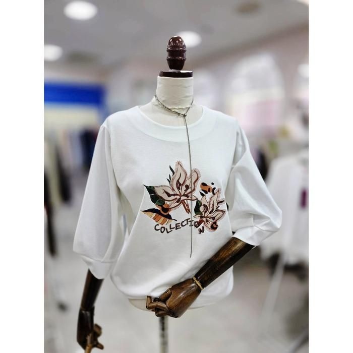 스테파니 세이브존08 소매 꼬임 플라워  티  A25TS5308