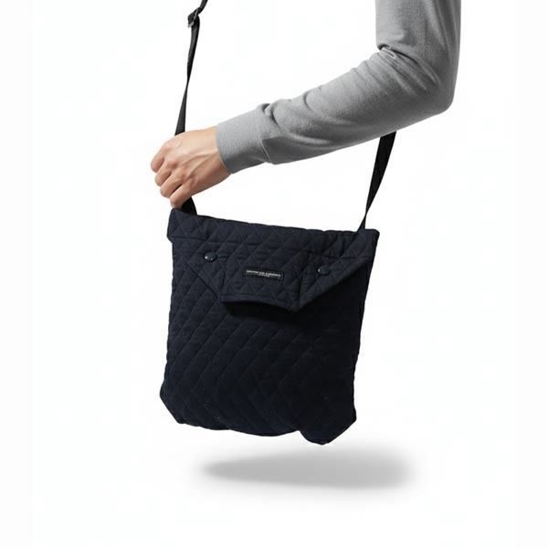 ENGINEERED GARMENTS 엔지니어드 가먼츠 Shoulder Pouch - Dk Navy CP Quilted Corduroy (23F1H014-NQ370-SD019) (CP 퀼티드 코듀로이 숄더 파우치)